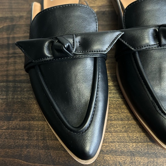 DV by Dolce Vita Inaya Women's Black Mules, Size 9. - Picture 9 of 10